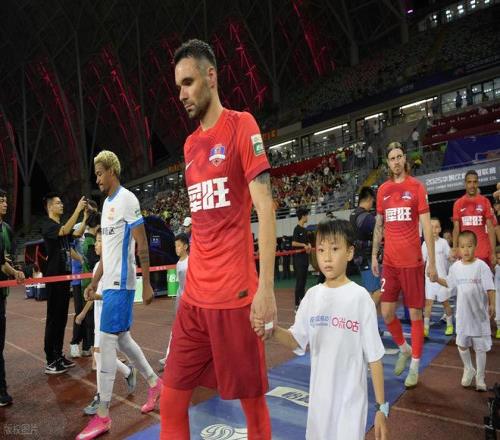 廣州隊與越,秀山體育場,共謀別離,耀世娱乐,耀世娱乐官网,耀世娱乐官网玩家首选