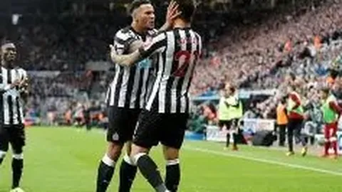 湖人高层携家人参与黑人运动支持，高度评价勒布朗的勇敢行动