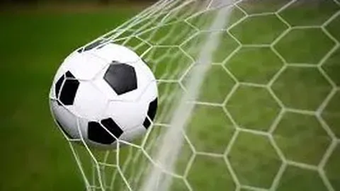 《奥德赛》搞笑一幕：主角头盔引网友热议，调侃似“高清3D翻版”